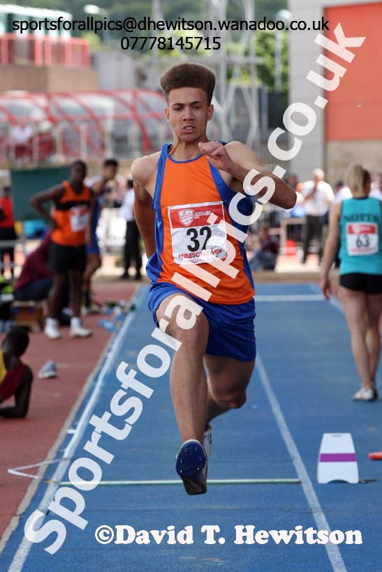 Inter boys triple jump, English Schools Track and Field. Photo: David T. Hewitson/Sports for All Pics